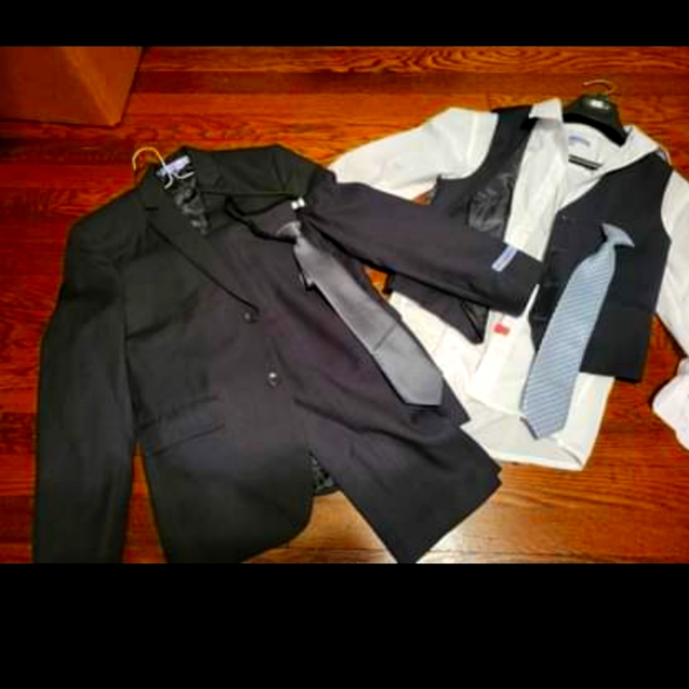 Boy's Suit, Size 12, Navy